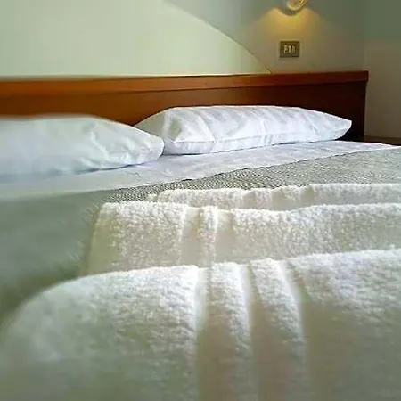 Hotel Meeting 3*